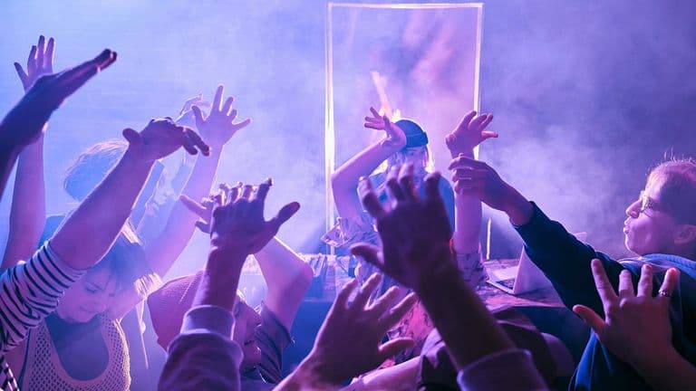 Gary Numan’s Glastonbury Debut: A Dark and Defiant Celebration of Synth-Pop Legacy