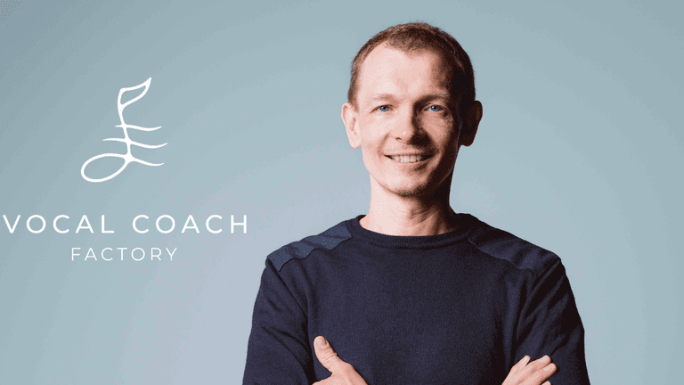 "Antoine Rudi, founder of Vocal Coach Factory, showcasing his innovative ISPO Method for vocal coaching and training."