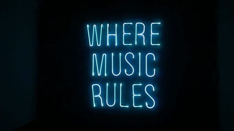 Universal and Warner to Share AI Royalties with Songwriters