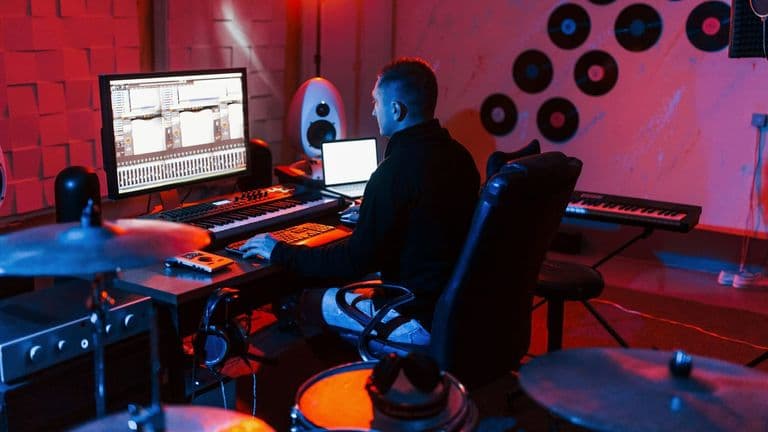 The Rise of AI in Music: A Blessing or a Curse for Artists?