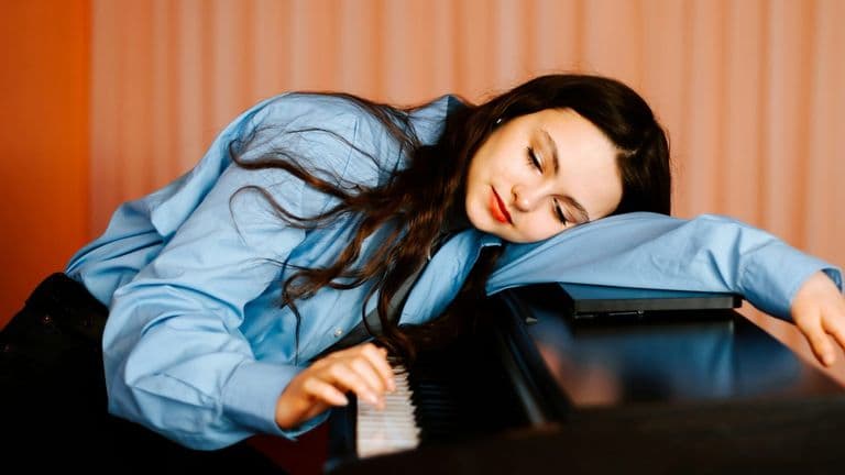 Breaking Barriers: Women in Music in 2024 – Progress or Just a Trend?
