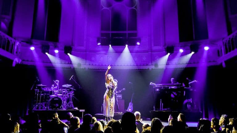 Rising Star: Olivia Dean Launches North American Tour