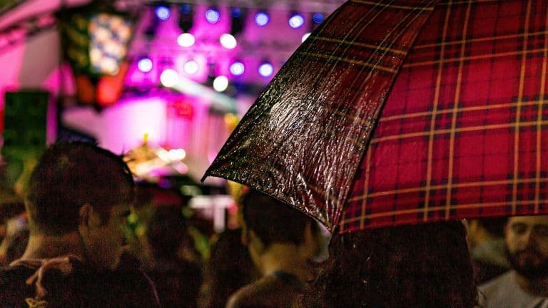 Billie Eilish Fans Brave Rain and Long Waits for Glasgow Concert
