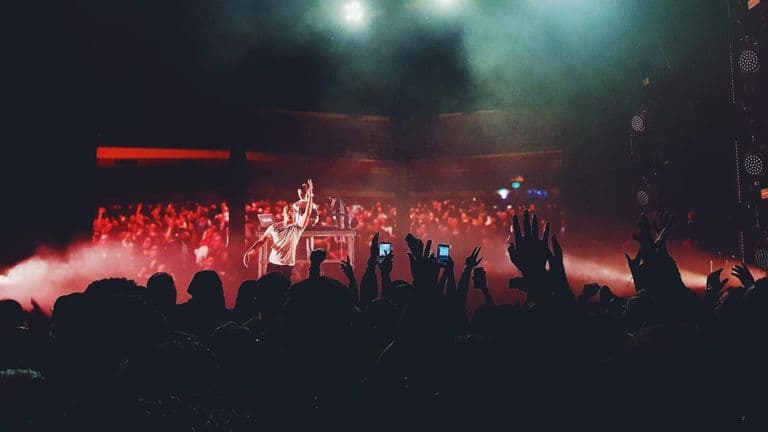 Noah Cyrus Embarks on North American Tour with “I Want My Loved Ones to Go with Me”