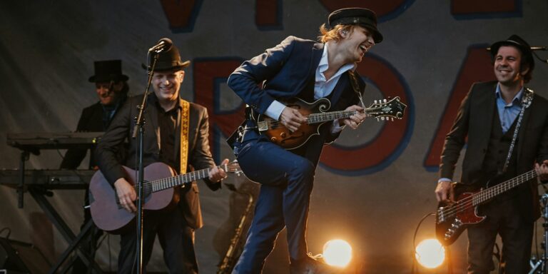 Weekly Country-Music Update: Chart Changes, Video Releases, and Tour Announcements Reflect Growing Industry Momentum