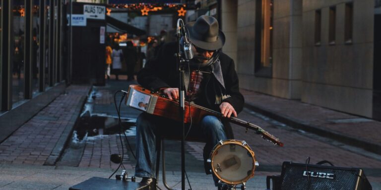 Lee DeWyze Returns to Connecticut Stages